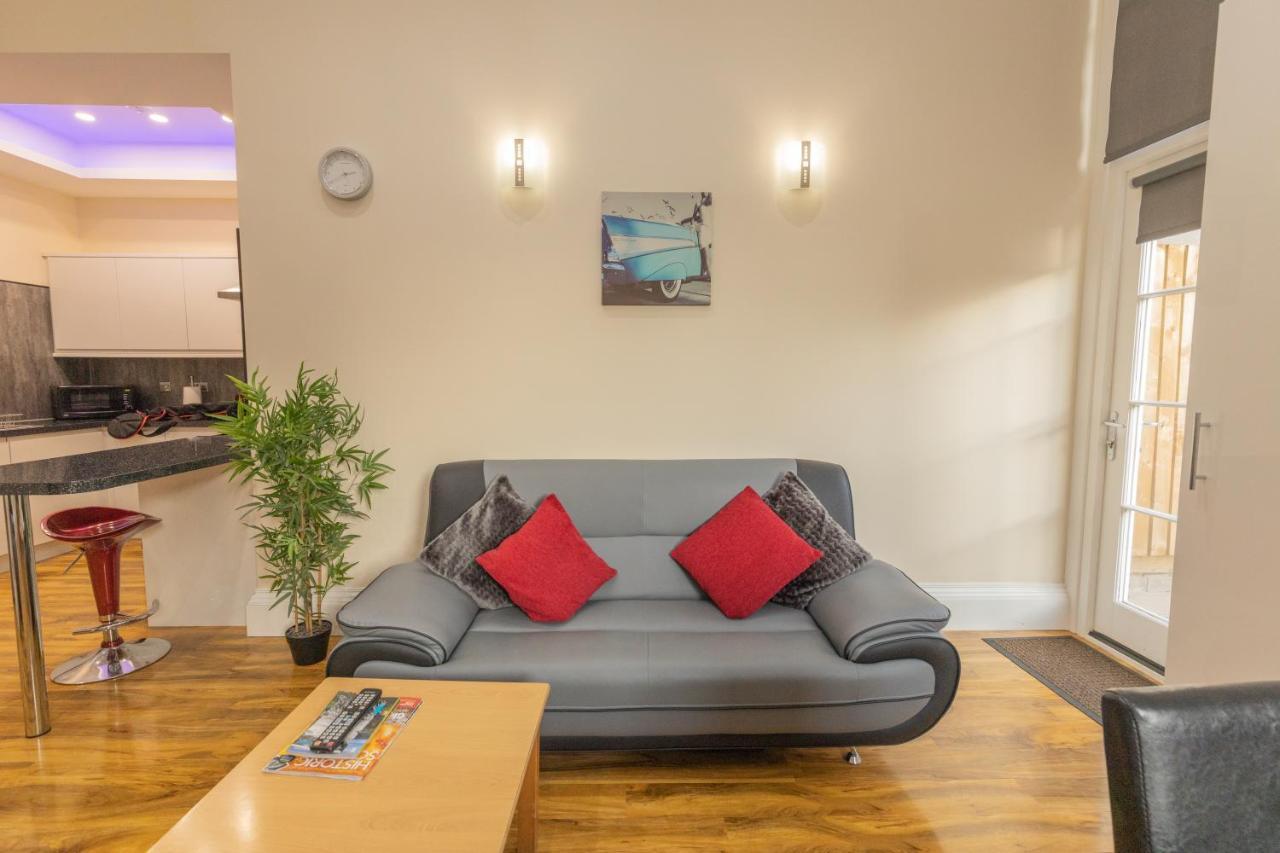 New 3-Bedroom Apartment Close To City Centre Edinburgh Bagian luar foto