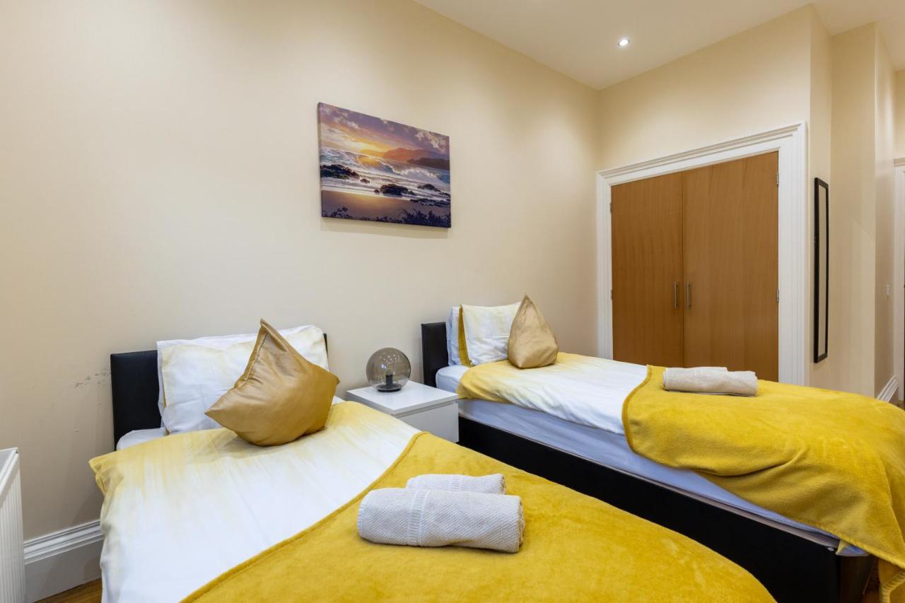 New 3-Bedroom Apartment Close To City Centre Edinburgh Bagian luar foto
