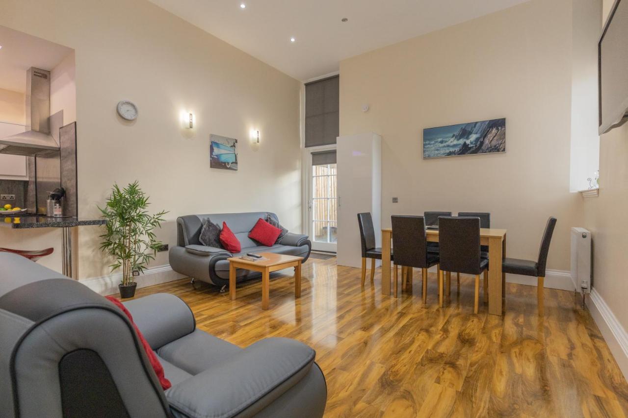 New 3-Bedroom Apartment Close To City Centre Edinburgh Bagian luar foto