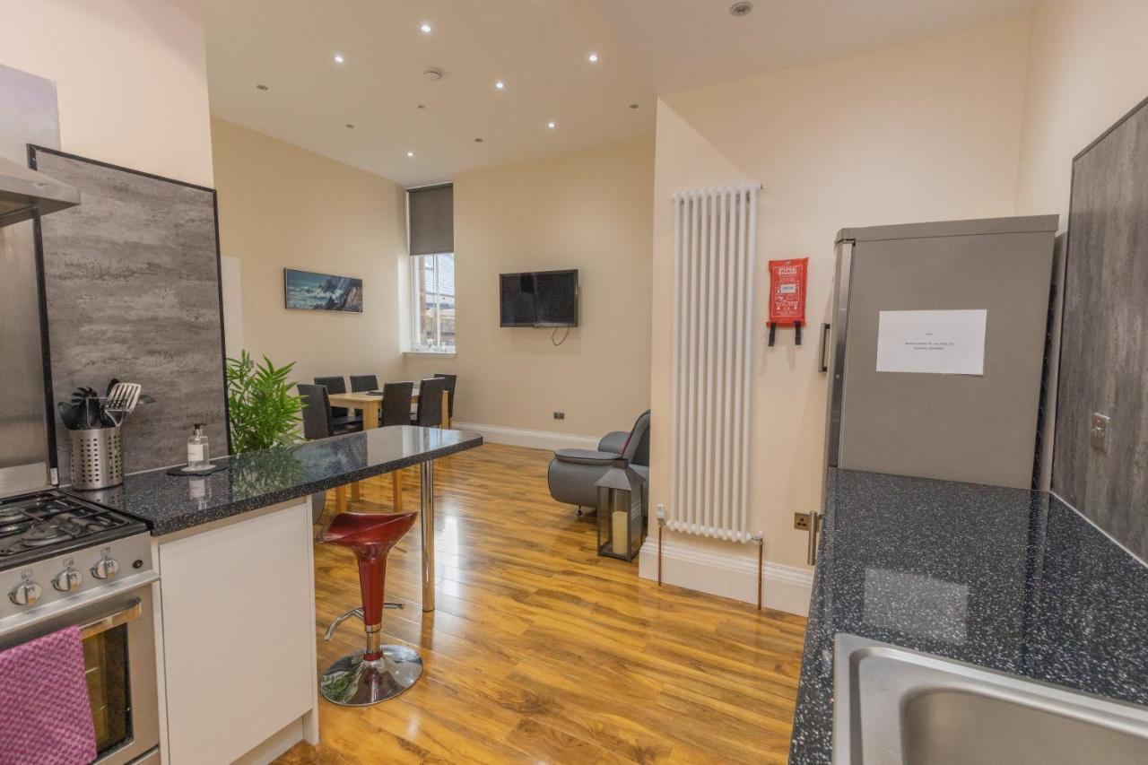 New 3-Bedroom Apartment Close To City Centre Edinburgh Bagian luar foto