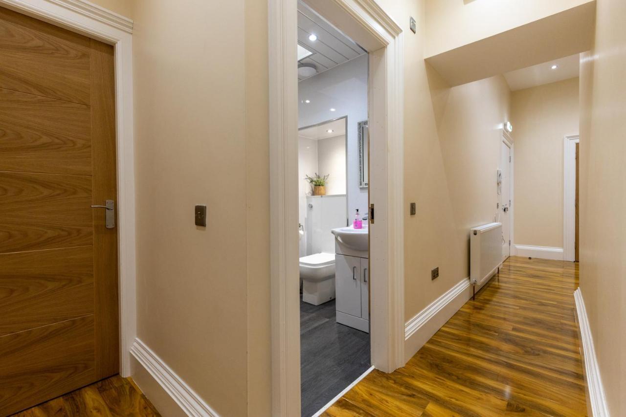 New 3-Bedroom Apartment Close To City Centre Edinburgh Bagian luar foto